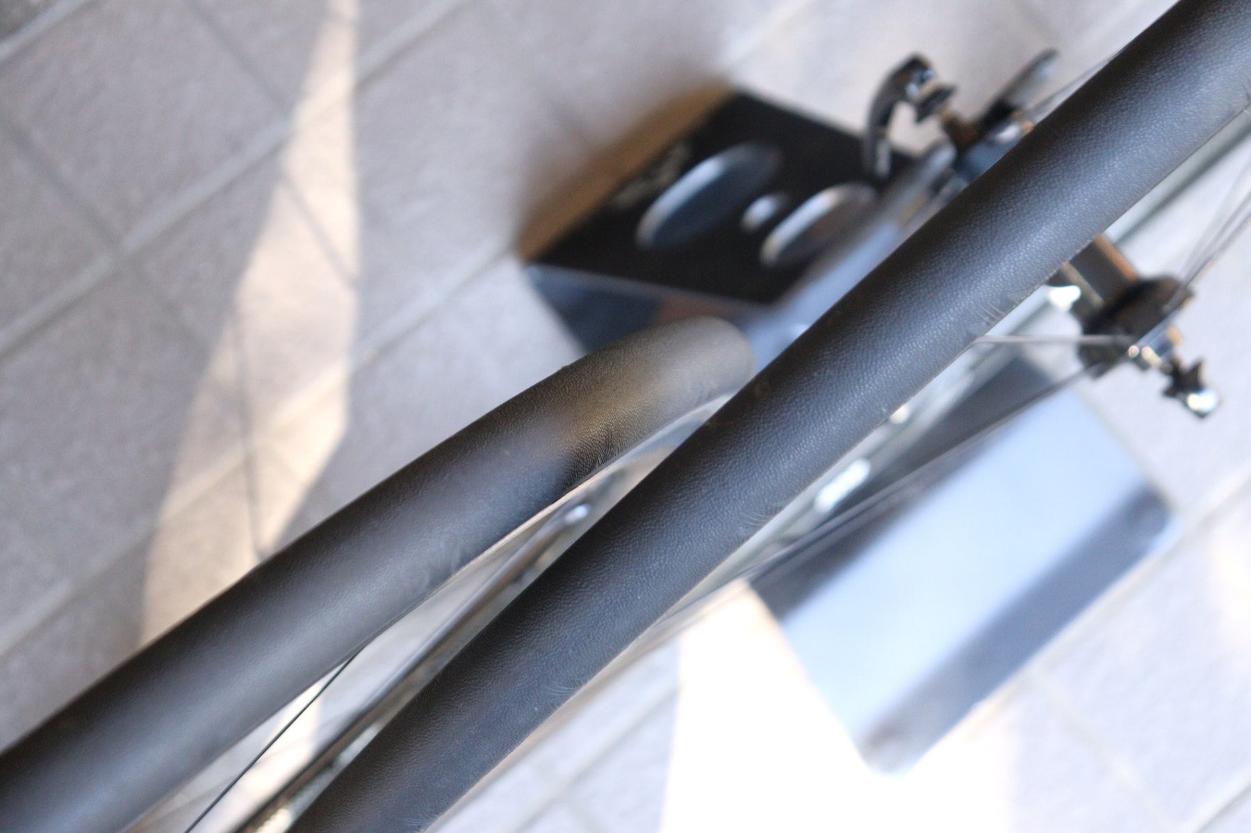 ZIPP 202 チューブラー　シマノ11速　美品 空力性能を持ち合わせた軽量ホイール ZIPP 202 シマノ11S カーボン