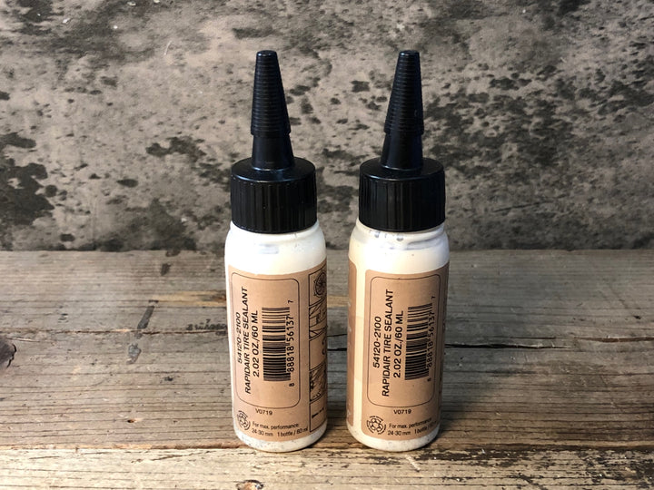 JP000 スペシャライズド SPECIALIZED RAPIDAIR TIRE SEALANT シーラント液 60ml 2本セット 未使用 EXP:22-02-2025