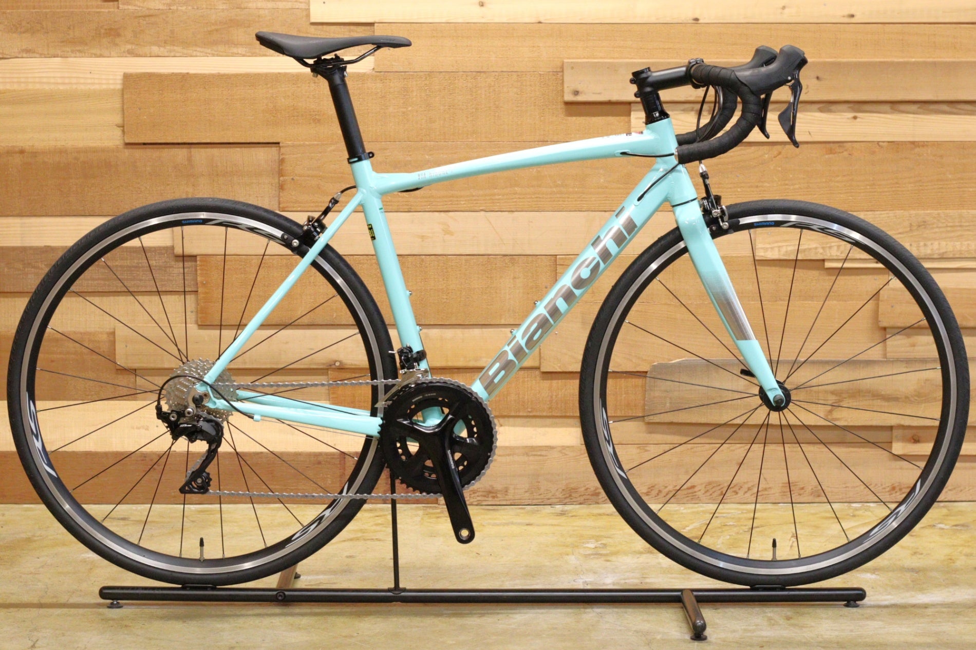 Bianchi VIA Nirone 7 サイズ53 ALU CARBON ビアンキ BIANCHI ヴィアニローネ VIA NIRONE 7 2025 53サイズ シマノ