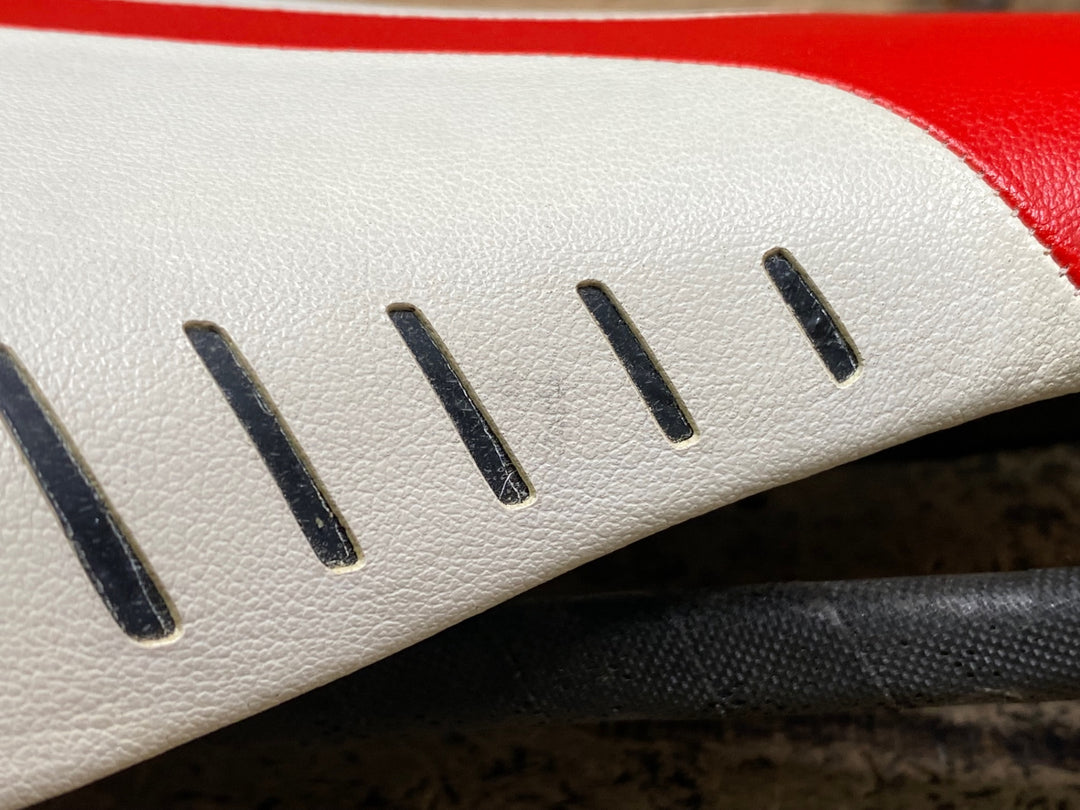 JN799 フィジーク fizik アンタレス ANTARES R3 サドル カーボンレール 赤白 143mm