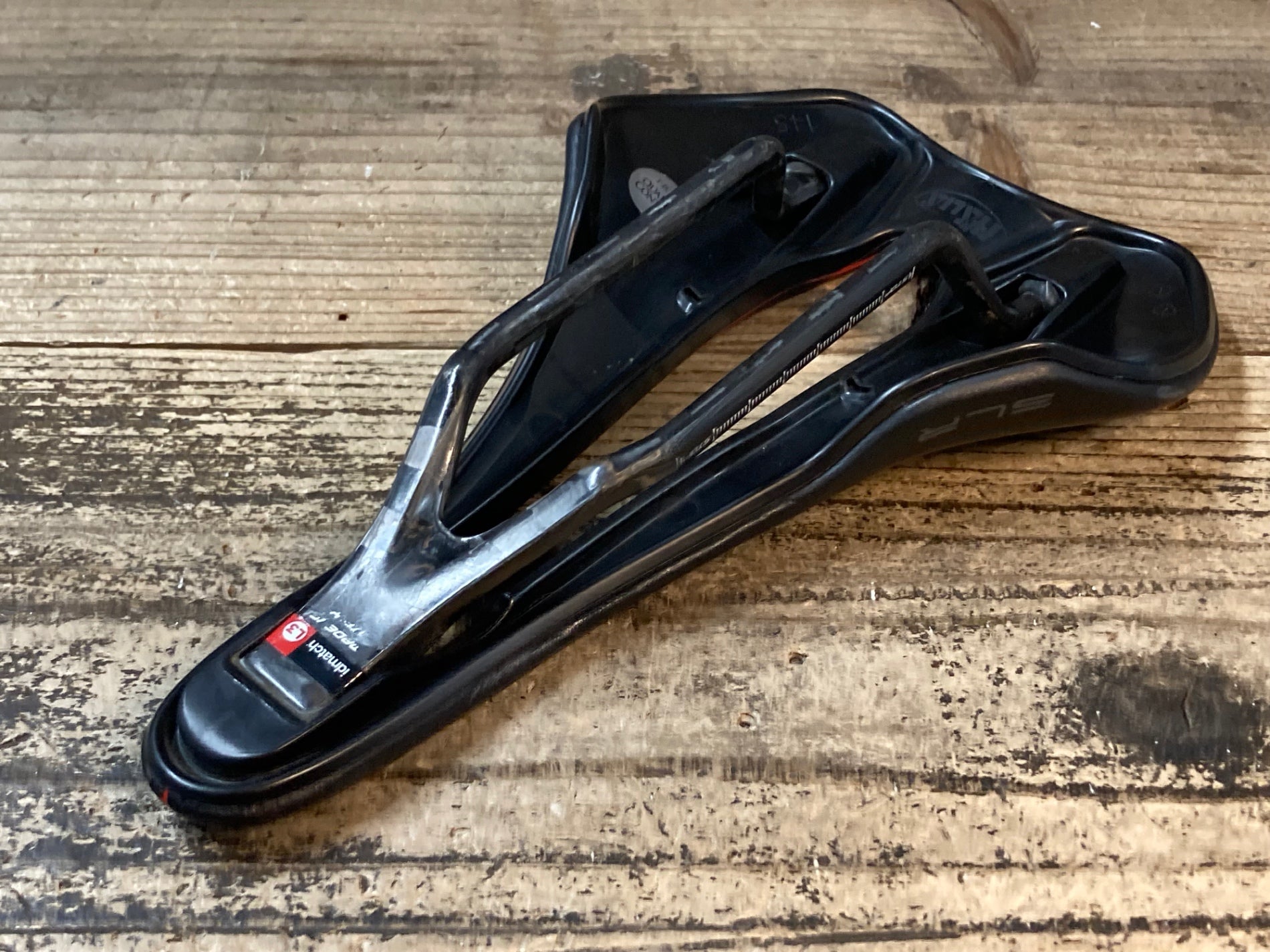 JT349 セライタリア Selle Italia SLR BOOST SUPERFLOW サドル 黒