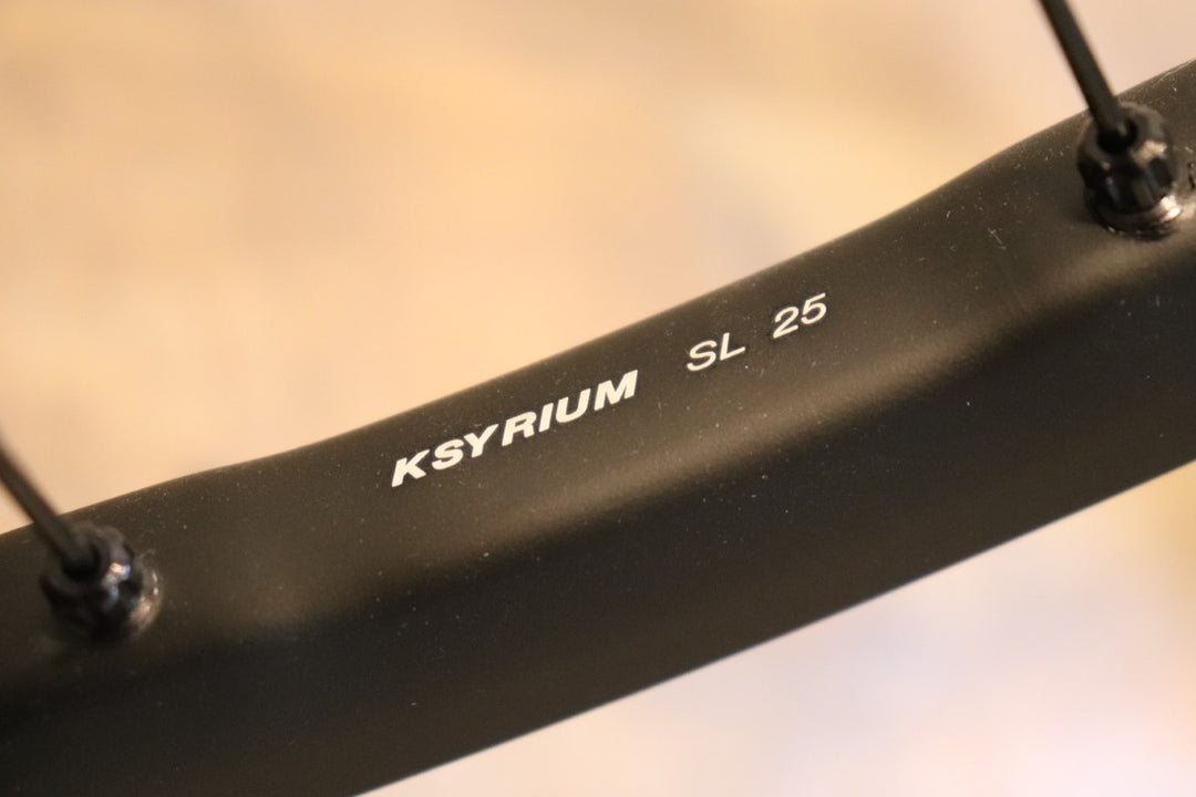 未使用品 マヴィック MAVIC キシリウム KSYRIUM SL 25 DISC チューブレスレディ アルミ シマノ 12/11S ホイールセット 【さいたま浦和店】