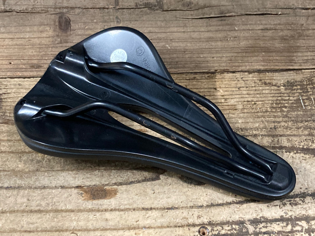 KM685 セライタリア selle italia NOVUS BOOST EVO GRAVEL TM SUPERFLOW 145mm MANGANESEレール