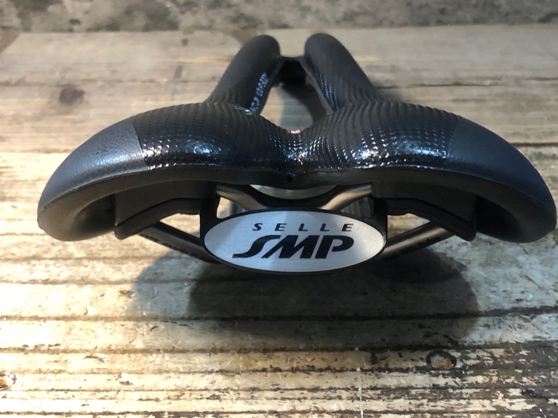JU421 SELLE SMP ヘル HELL サドル 144mm aisi 304 tubeレール 黒