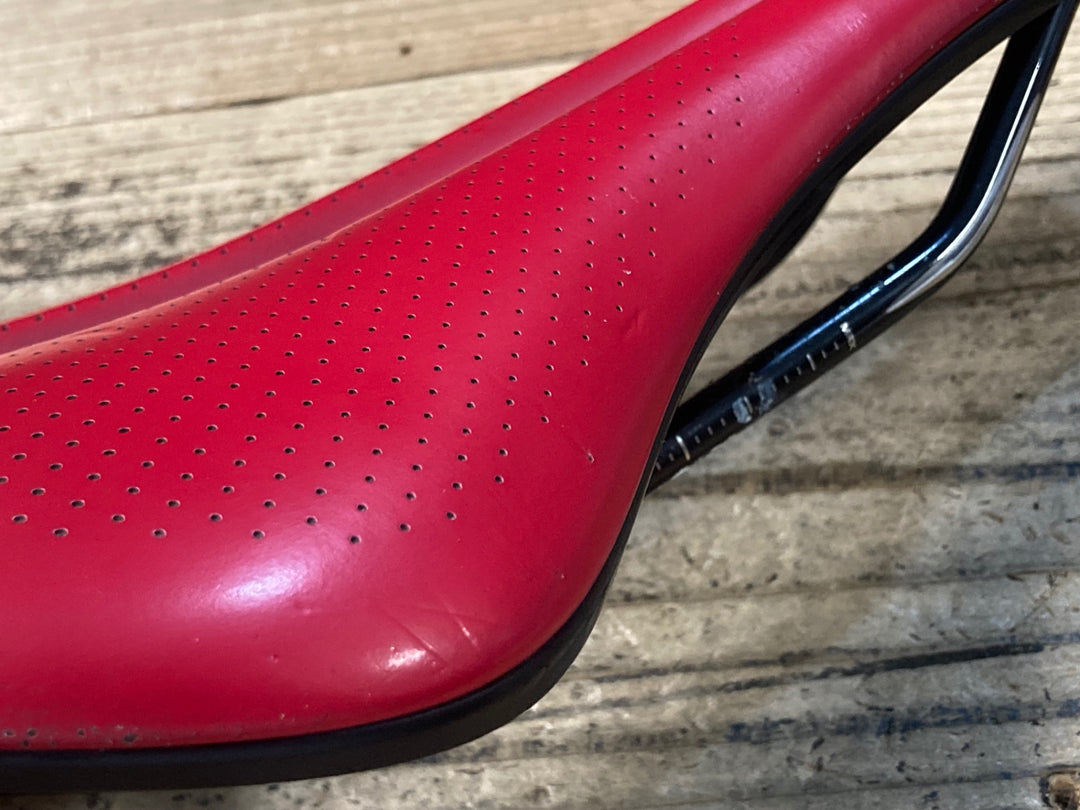 KF980 ボントレガー BONTRAGER AEOLUS ELITE サドル 赤 145mm