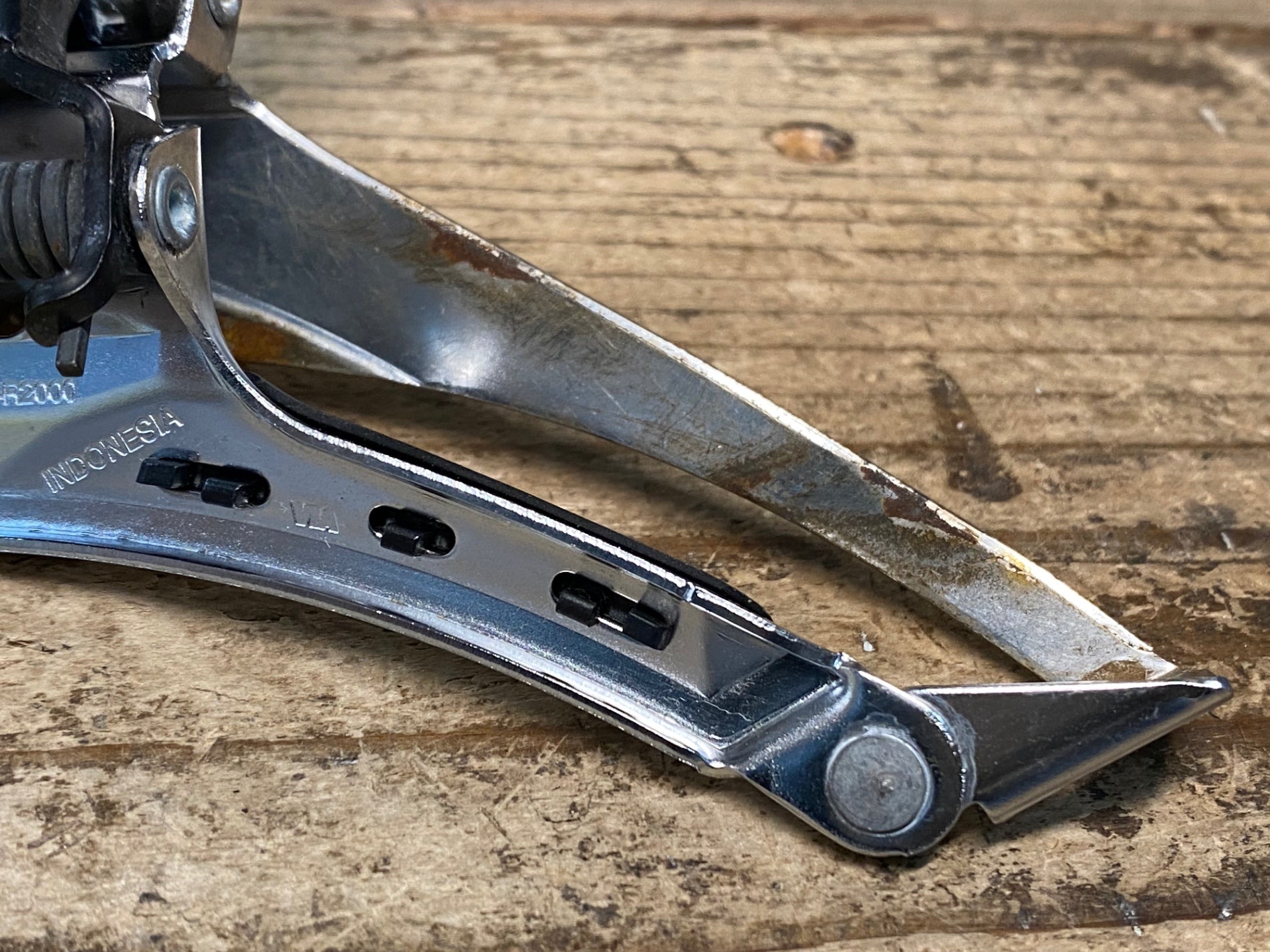 IW558 シマノ SHIMANO クラリス Claris FD-R2000 RD-R2000