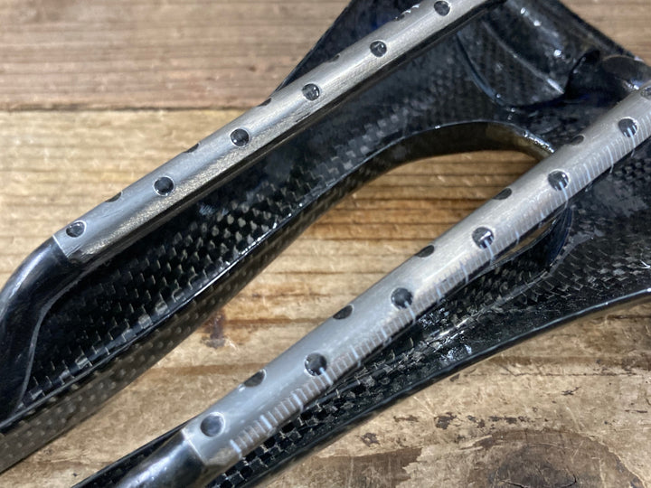 KN213 セラエスエムピー SELLE SMP FULL CARBON LITE サドル カーボンレール
