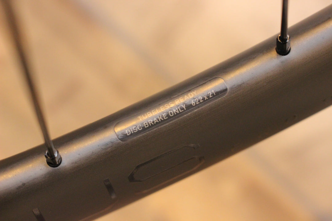 ボントレガー BONTRAGER アイオロス AEOLUS PRO 37 DISC カーボン チューブレスレディ ホイールセット シマノ 11/12S 21C【名古屋店】