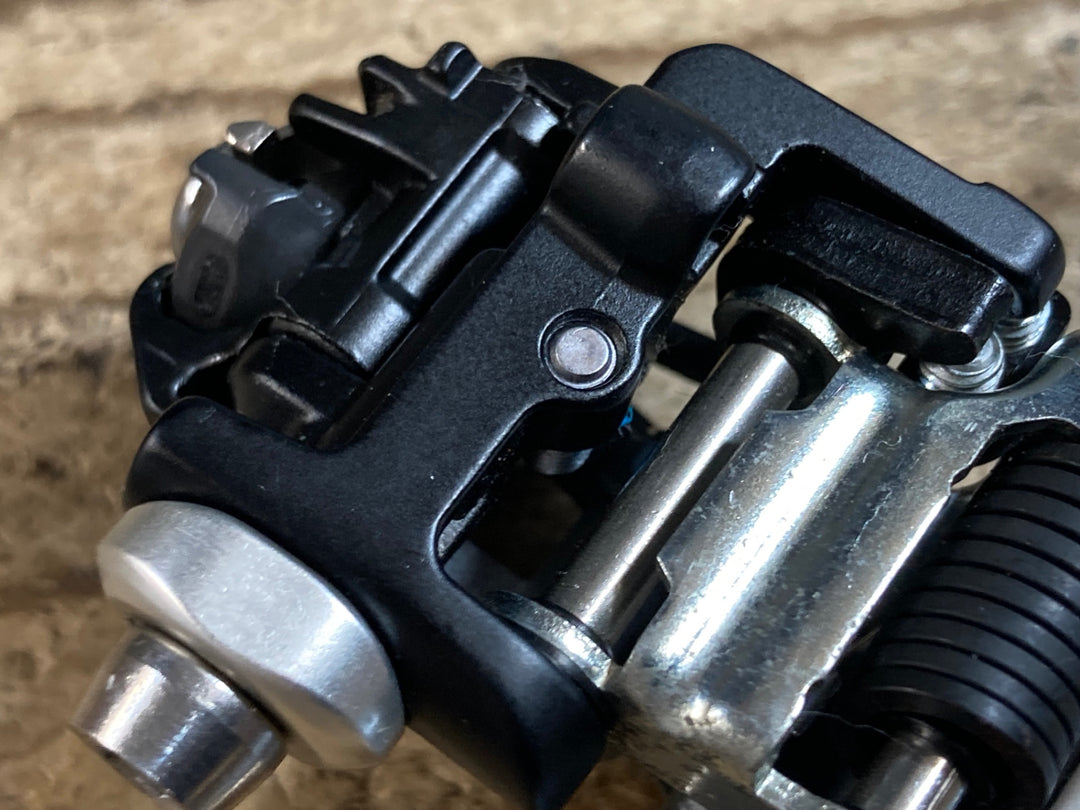KB565 シマノ SHIMANO 105 FD-R7000 フロントディレイラー シルバー 直付 キャップ欠品