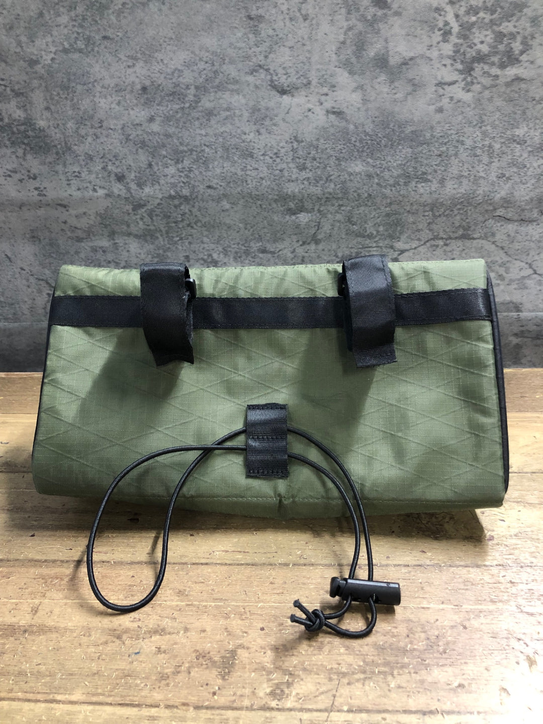 KN802 ユーラック ULAC NEO PORTER Coursier Apex Max ハンドルバーバッグ カーキ
