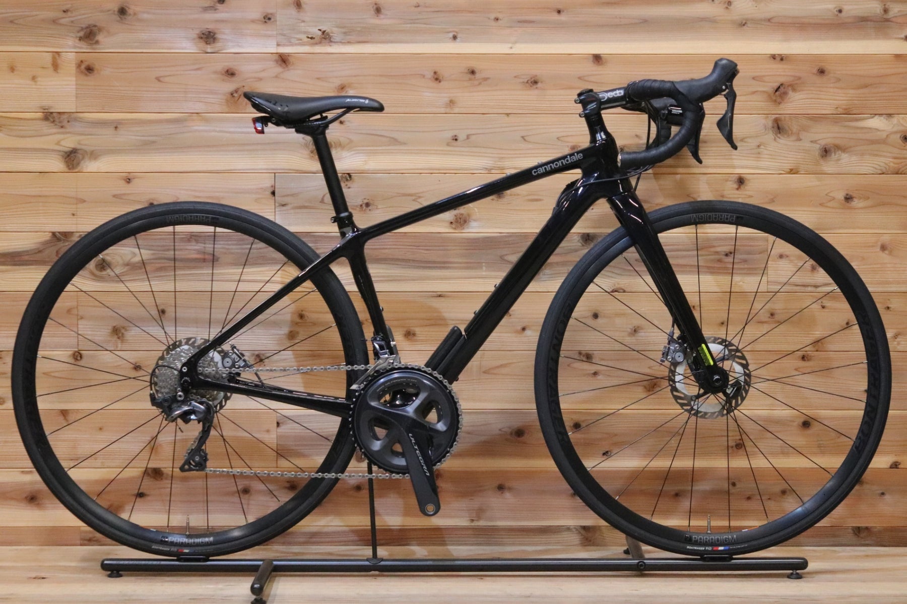 ロードバイク　キャノンデール　シナプス キャノンデール CANNONDALE シナプス SYNAPSE CARBON DISC 2018 48