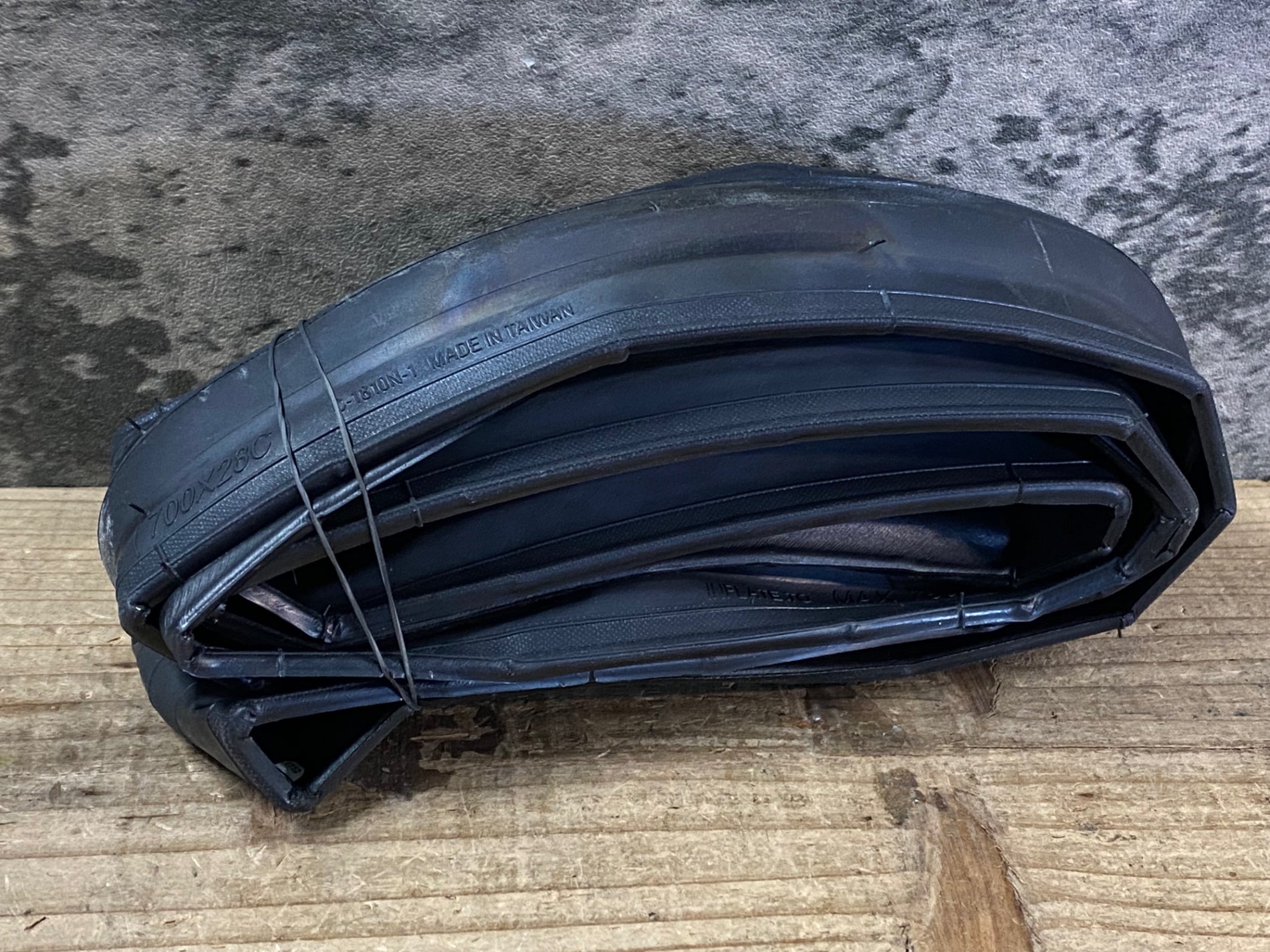 JP173 ブリヂストン BRIDGESTONE エクステンザ EXTENZA R1X