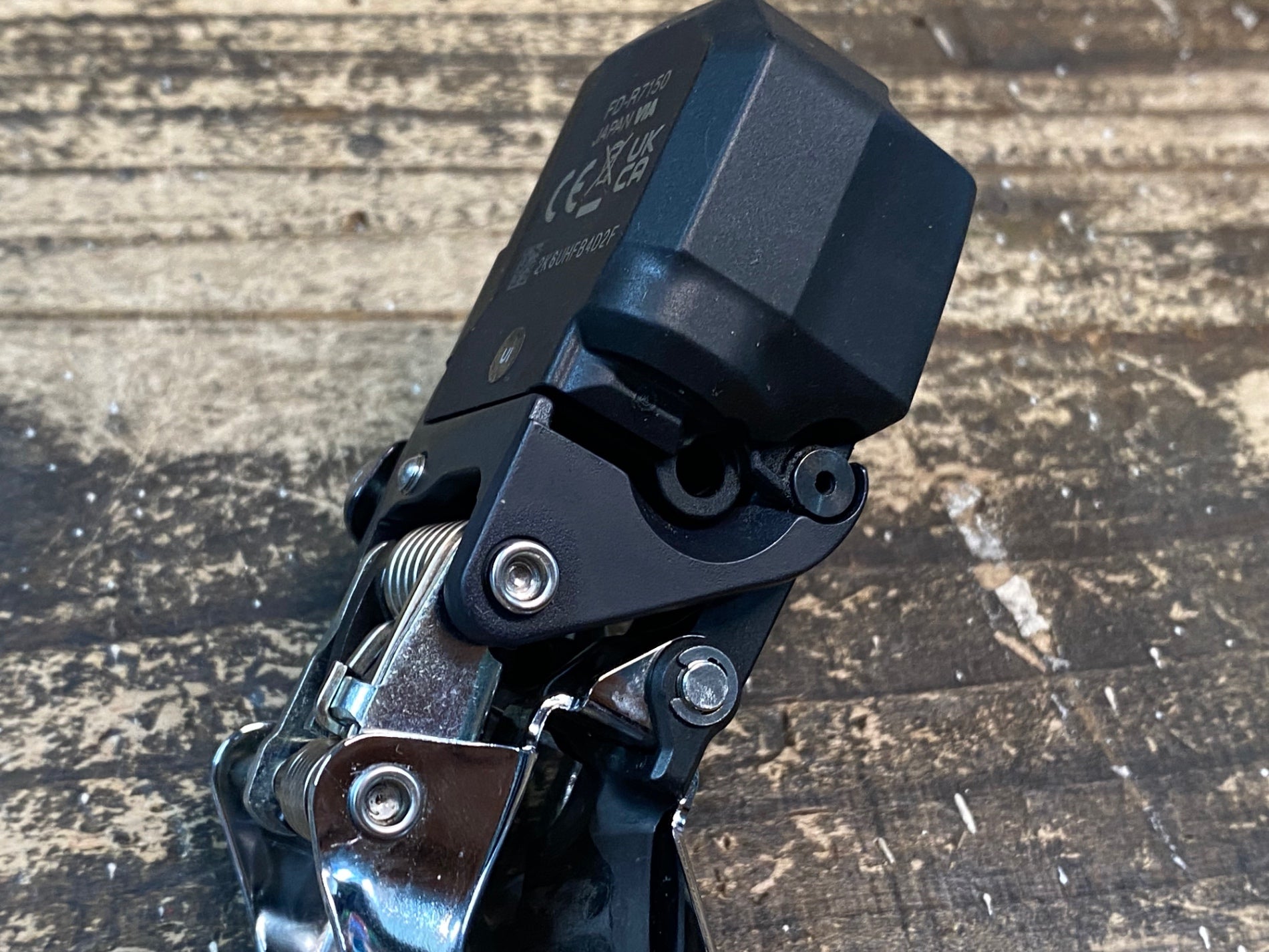 FD-R7150 105Di2フロントディレイラー (室内にて1ヶ月使用品) 楽天市場】シマノ 105 FD-R7150 フロントディレーラー 2x12スピード