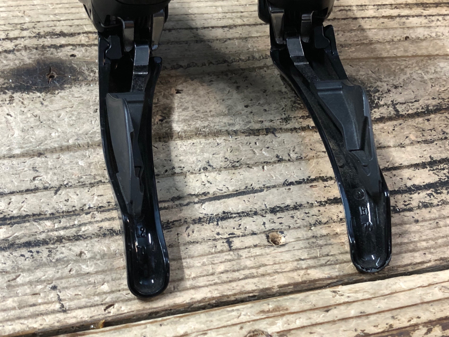 パーツ 105 11s STI ST-R7000 シマノ 105 ST-R7000-R STIレバー 右のみ（11S） | シマノSHIMANO