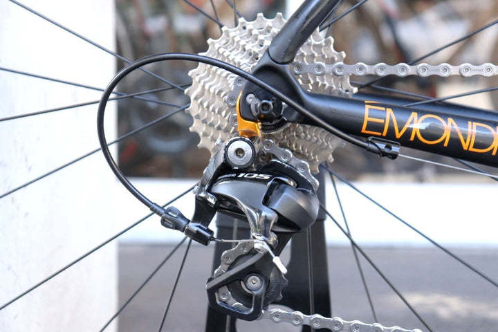 トレック TREK エモンダ EMONDA S5 2015モデル 54サイズ シマノ 105 5800 11S カーボン ロードバイク 【横浜店】