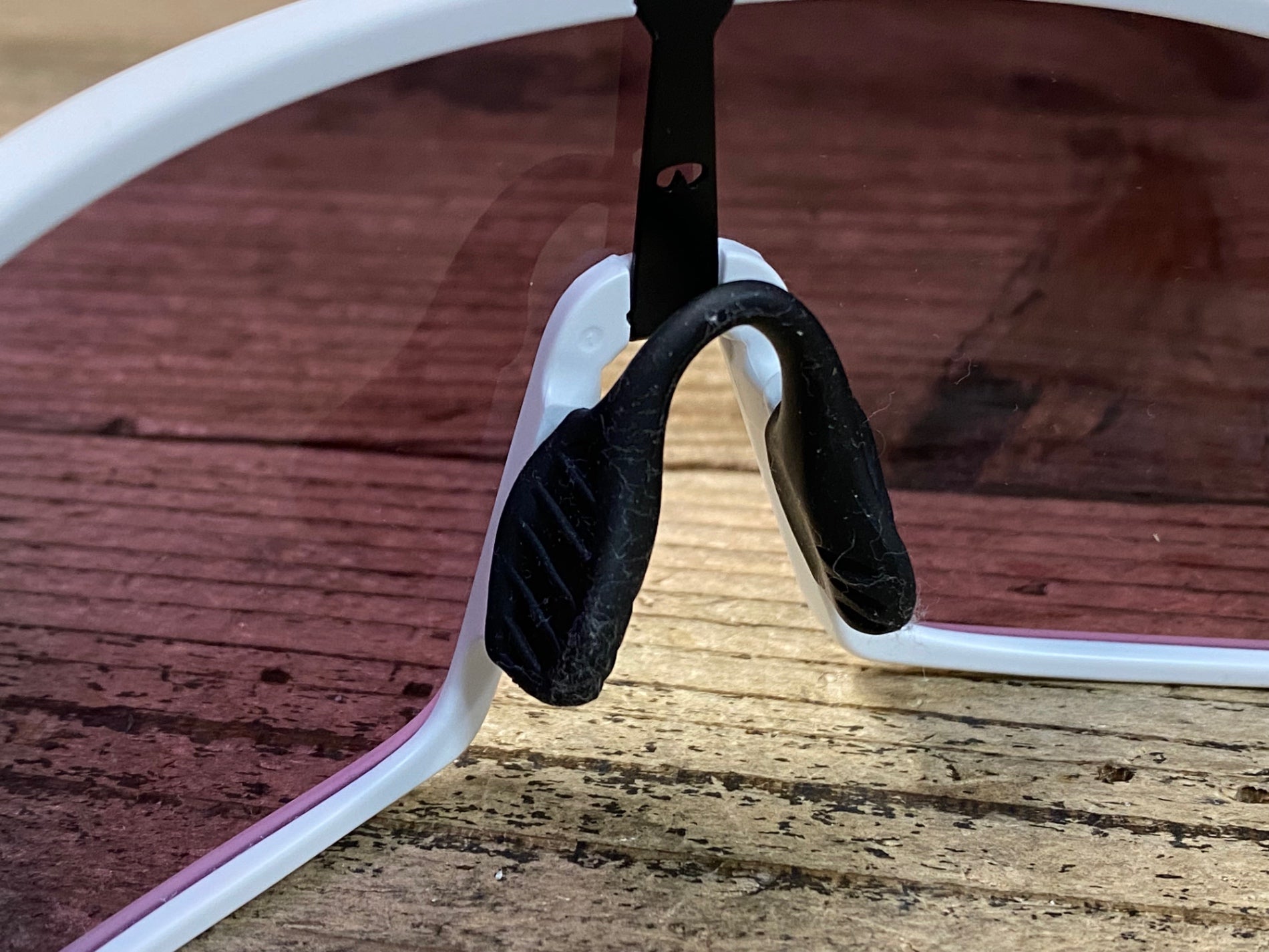 JU579 オークリー OAKLEY SUTRO S サングラス アイウェア 白 PRIZM