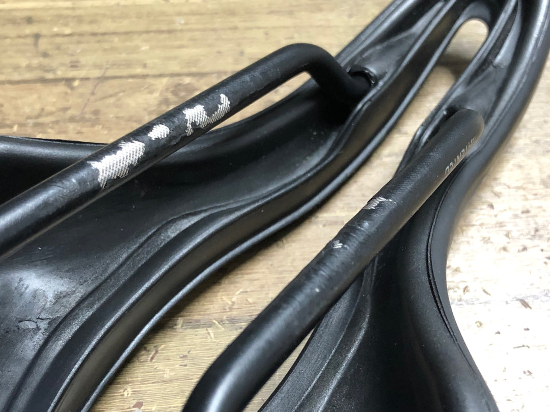 JO194 SELLE SMP VT20C サドル 黒 aisi 304 tubeレール