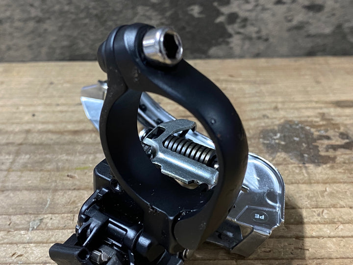 JY741 シマノ SHIMANO 105 FD-5801 フロントディレイラー バンドタイプ Φ31.8 2S シルバー