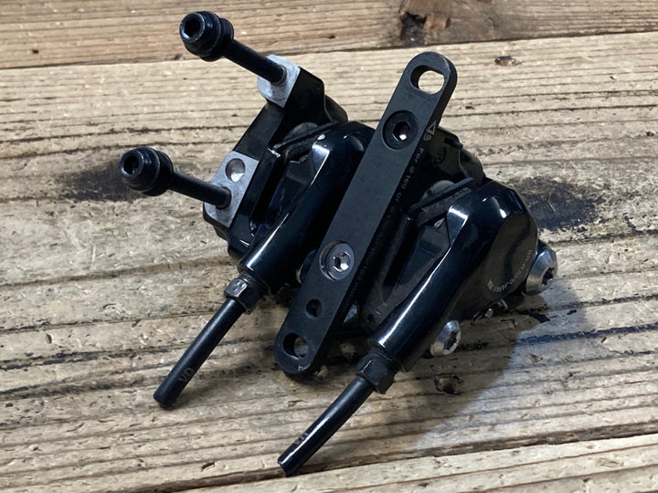 KE828 シマノ SHIMANO 105 ST-R7025 / BR-R7070 STIレバー+油圧ディスクブレーキキャリパーセット 2×11S 黒