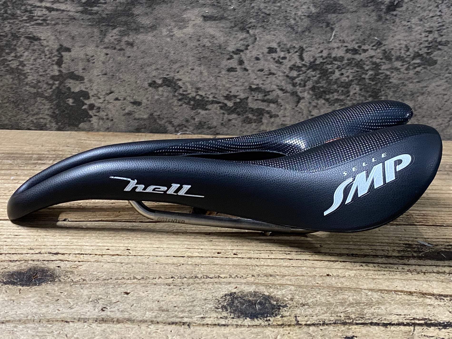 KQ631 SELLE SMP hell サドル 黒 144mm aisi 304 tube – BICI AMORE