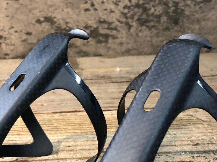 JW905 スパカズ SUPACAZ FLY CAGE CARBON カーボン ボトルケージ 黒 2個セット