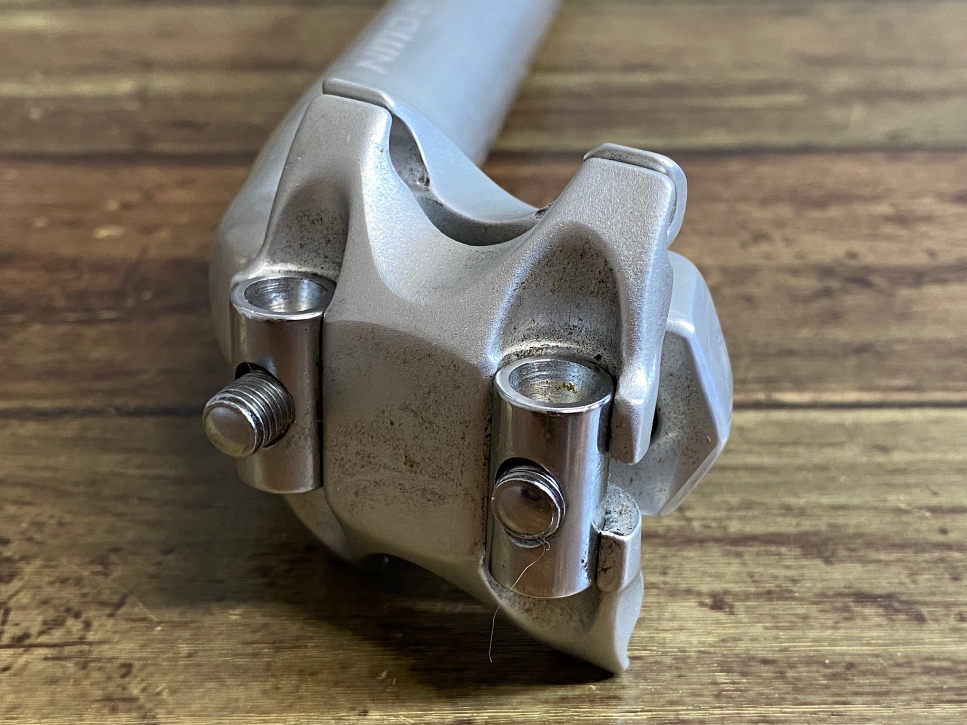 JQ432 日東 NITTO 83 アルミ シートポスト Φ27.2 250mm – BICI AMORE