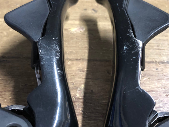 KJ475 シマノ SHIMANO 105 ST-R7025 STIレバー 2x11S 油圧 ※ガリ傷,右フード破れ