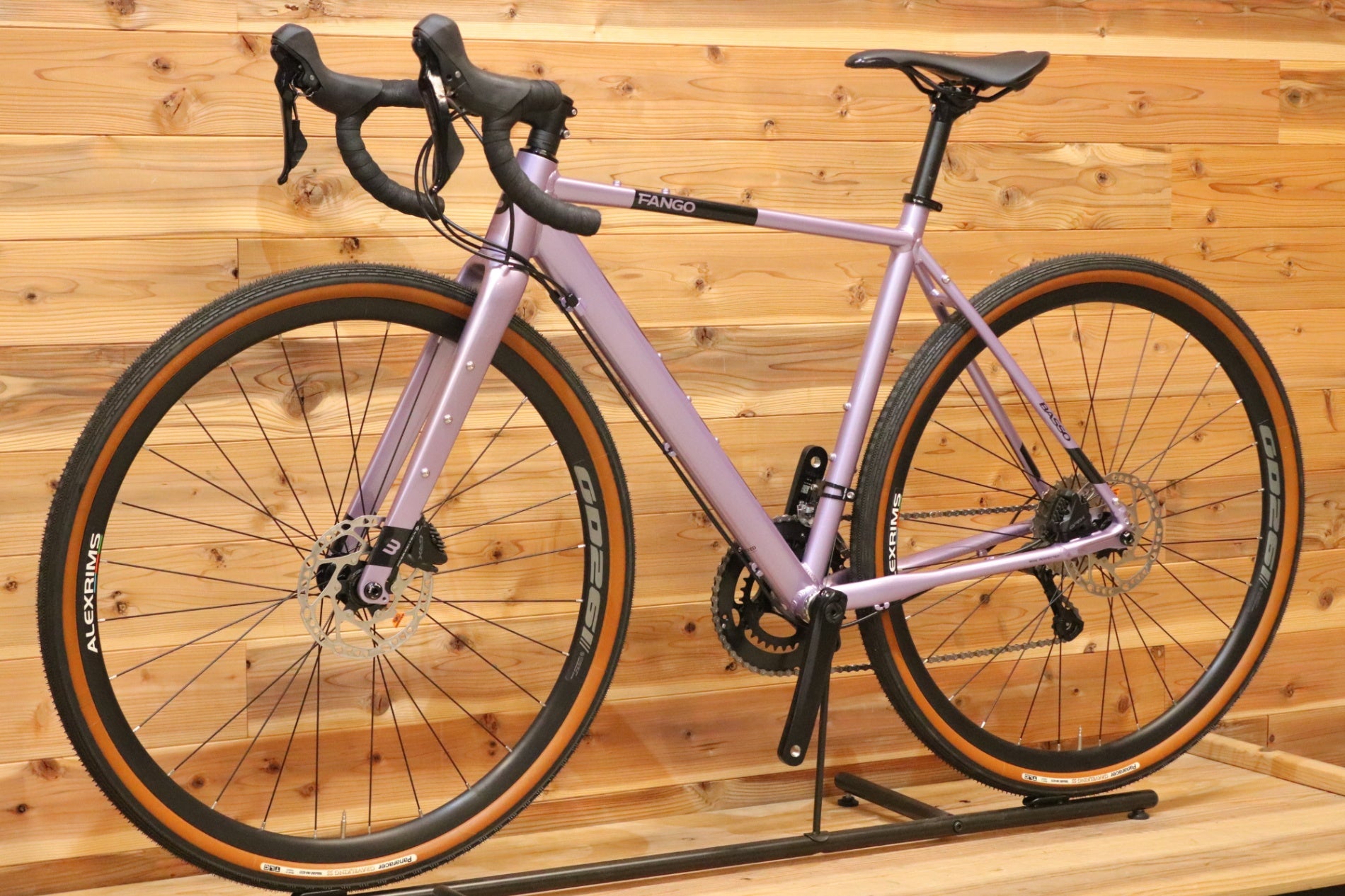 未走行品！ バッソ BASSO ファンゴ FANGO DISC 2023モデル 510サイズ
