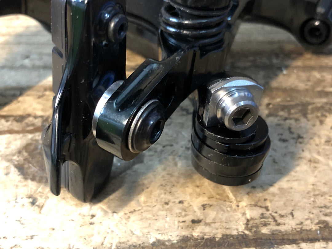 JR339 シマノ SHIMANO デュラエース DURA-ACE BR-R9200-F フロント キャリパーブレーキ
