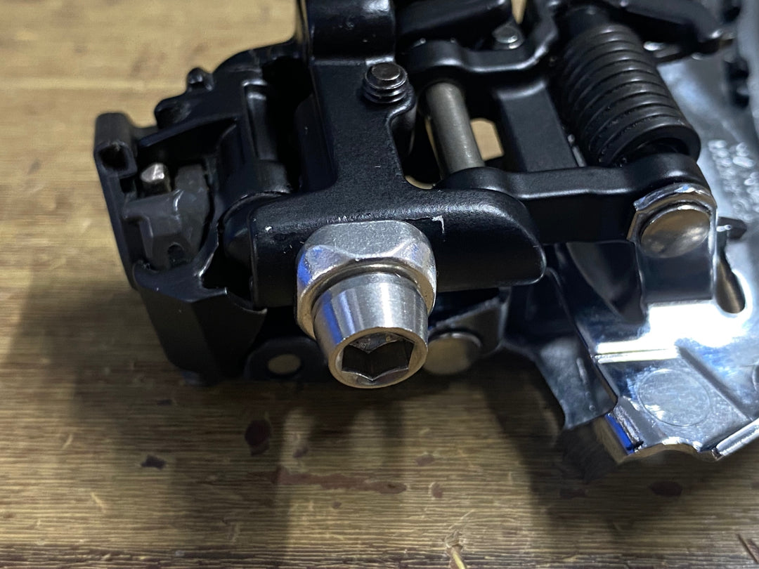 KB013 シマノ SHIMANO アルテグラ ULTEGRA FD-R8000 フロントディレイラー 直付 2s