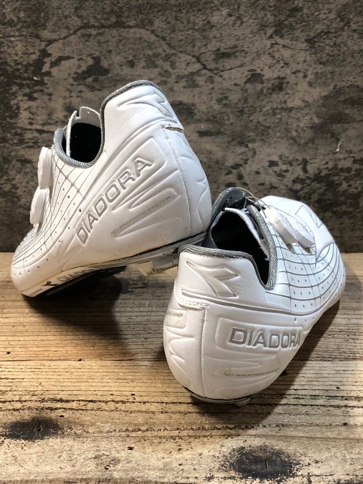 JY595 ディアドラ DIADORA VORTEX PRO ビンディングシューズ BOA 3穴 白 EU42.5