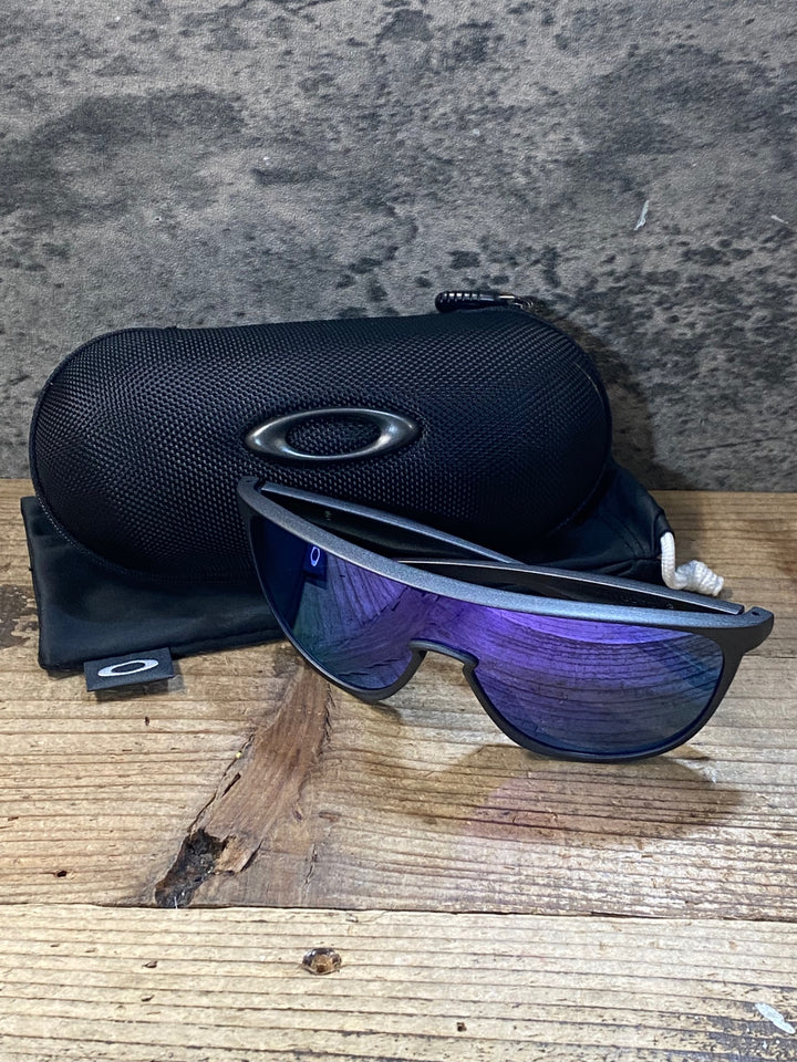 JW681 オークリー OAKLEY TRILLBE サングラス アイウェア 黒