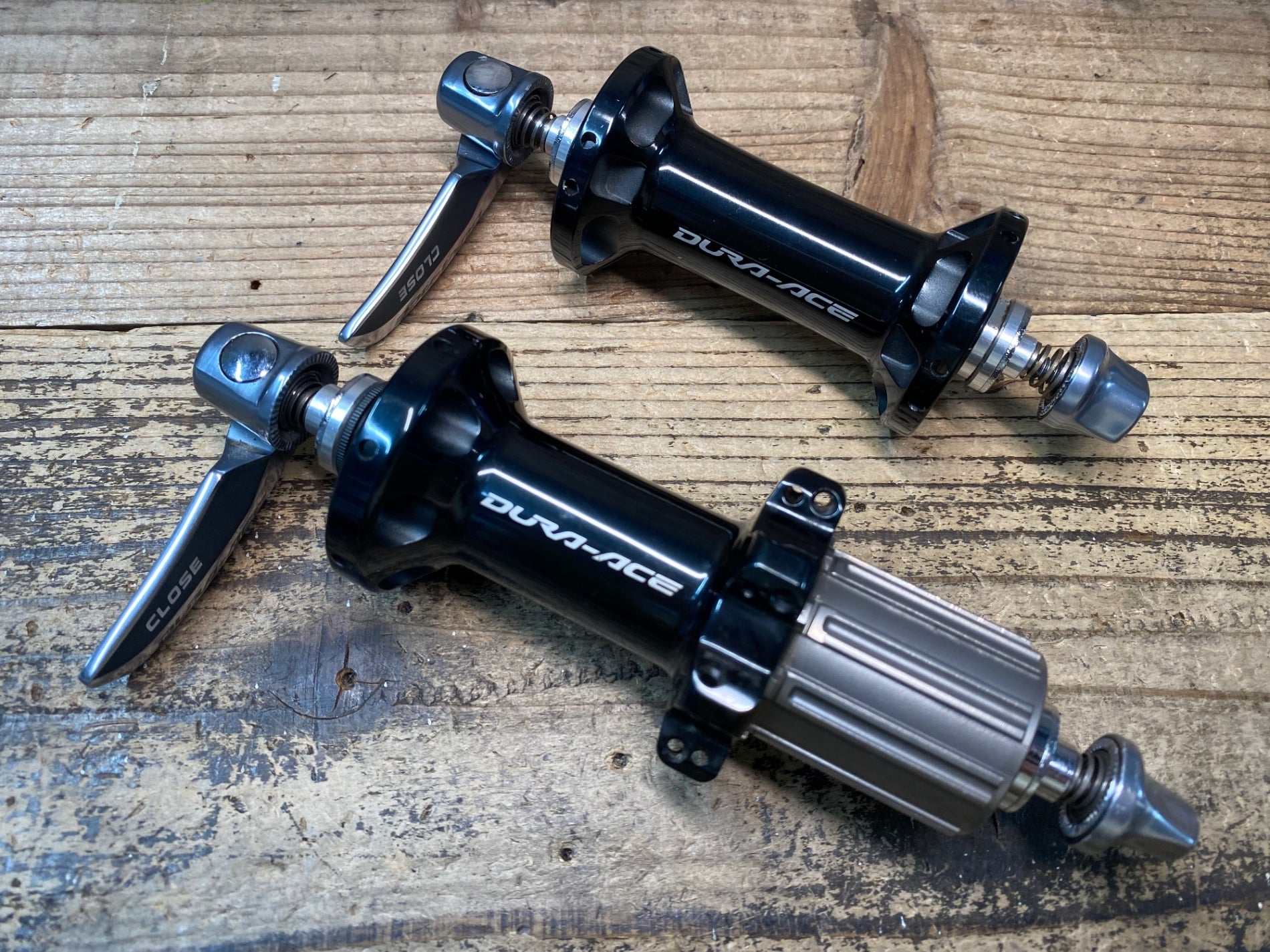 非常に希少！9000デュラエース前後ハブ(28H) 非常に希少！9000デュラエース前後ハブ(28H) 非常に希少！9000