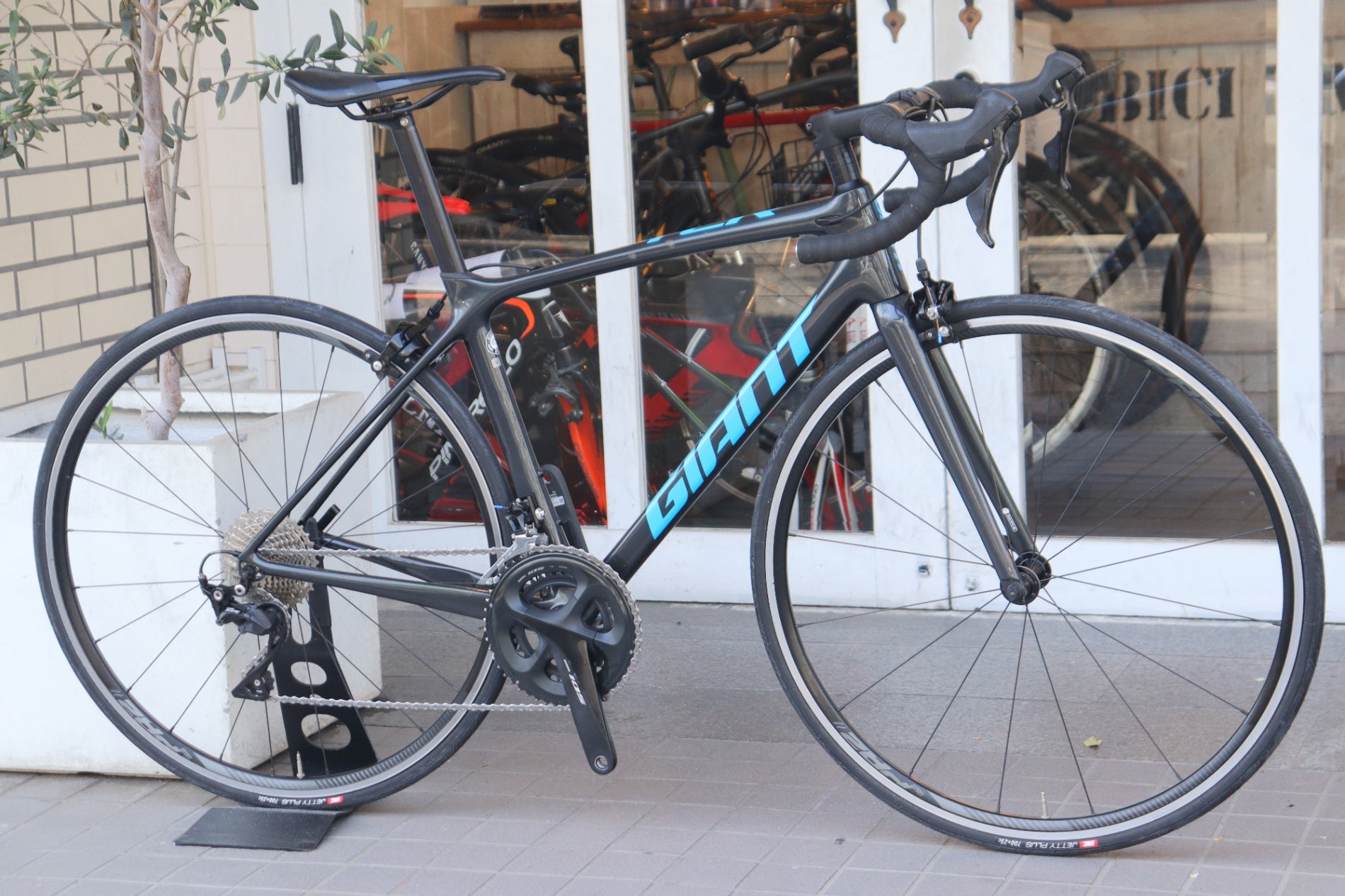 ジャイアント GIANT TCR ADVANCED 2 KOM SE 2020モデル Sサイズ シマノ