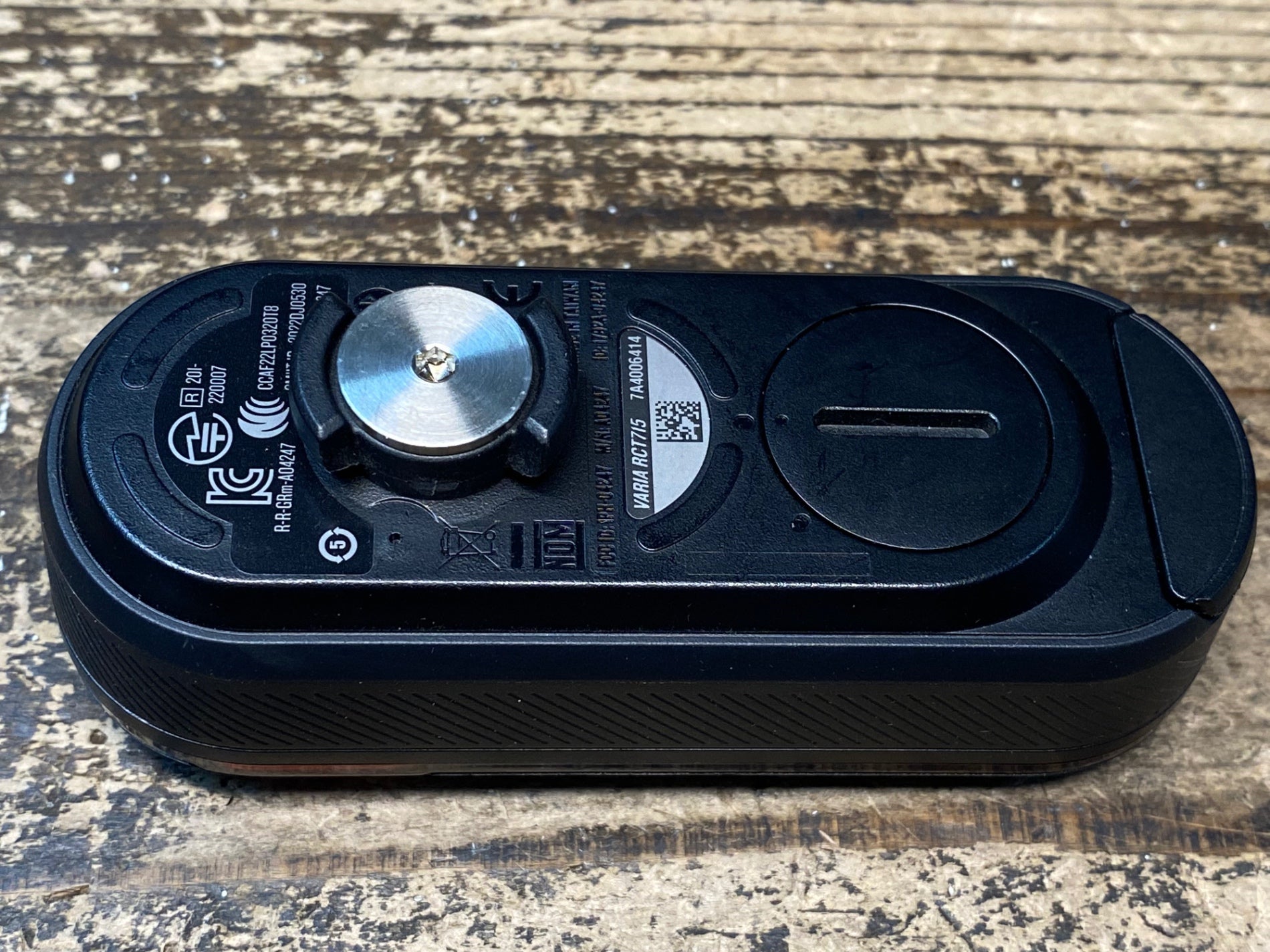 JJ179 ガーミン GARMIN VARIA RCT715 テールライト リアビューレーダー