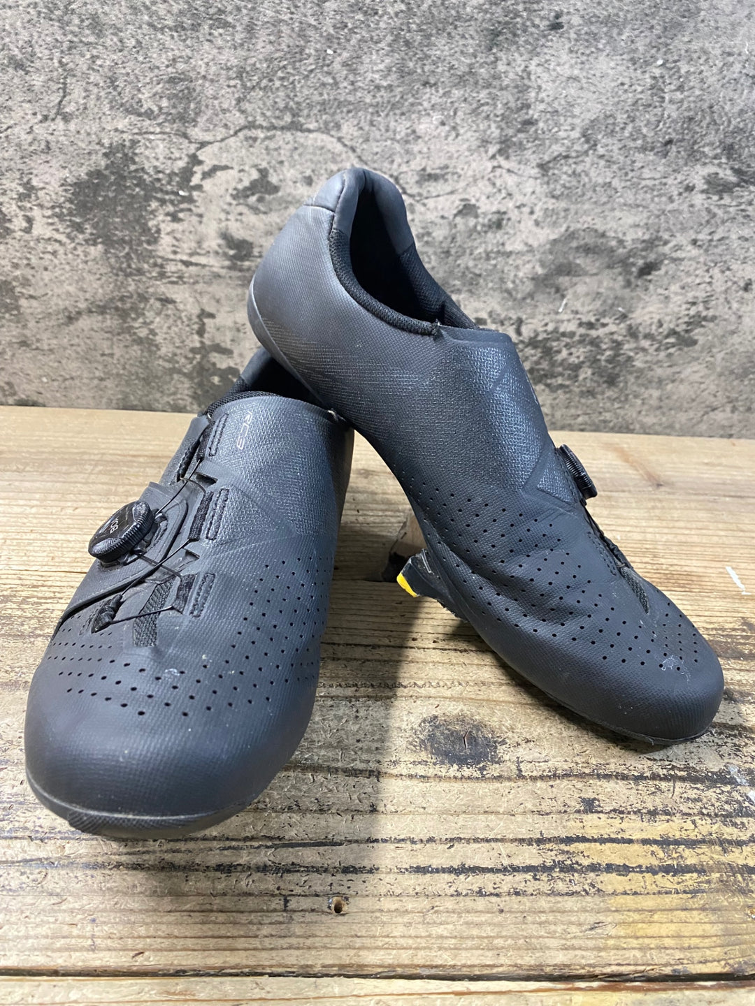 JZ732 シマノ SHIMANO RC3 SH-RC300M ビンディングシューズ 黒 EU44 3穴