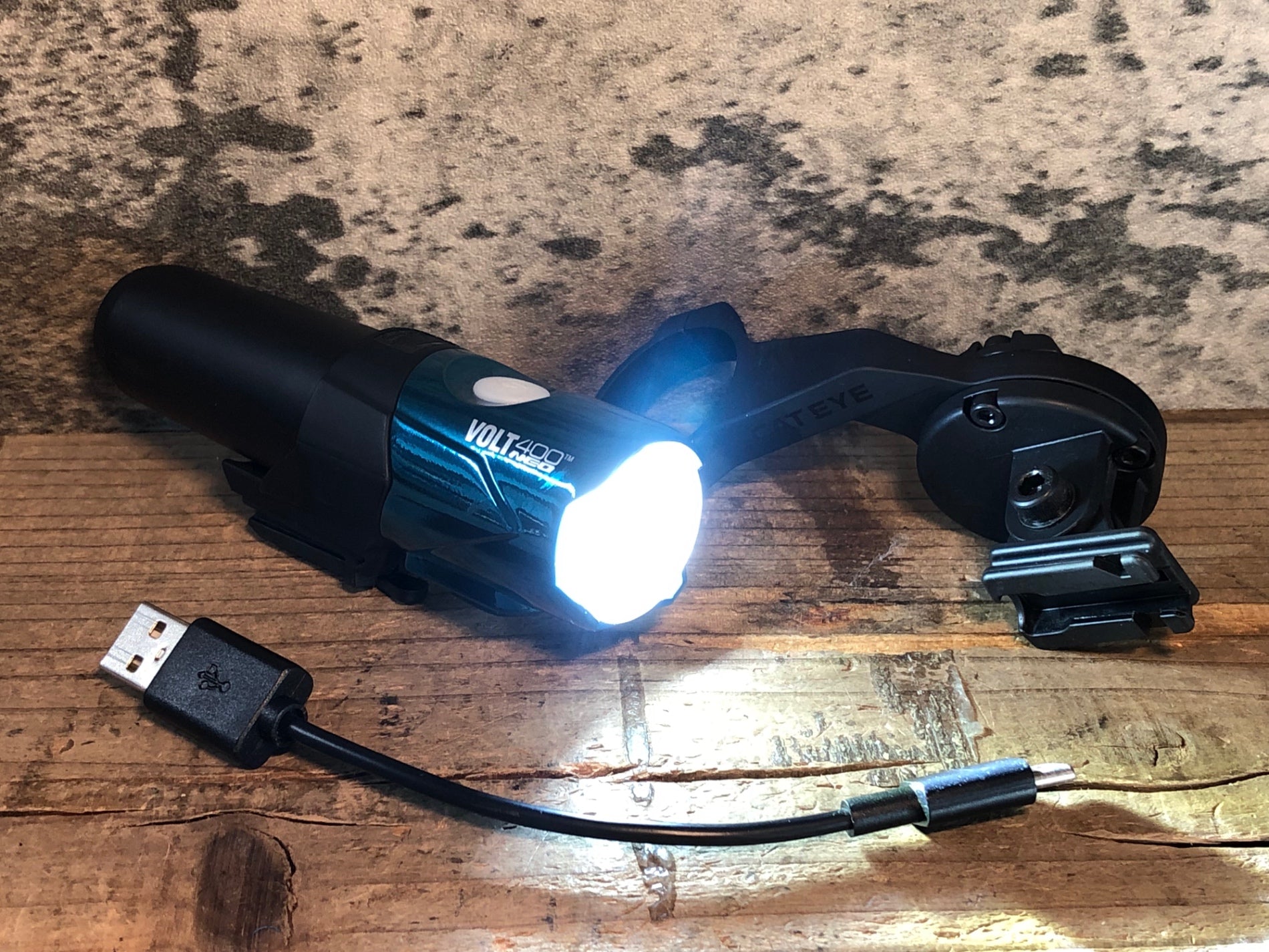 キャットアイ CATEYE VOLT400 NEO + 充電クレードル3 セット 新製品