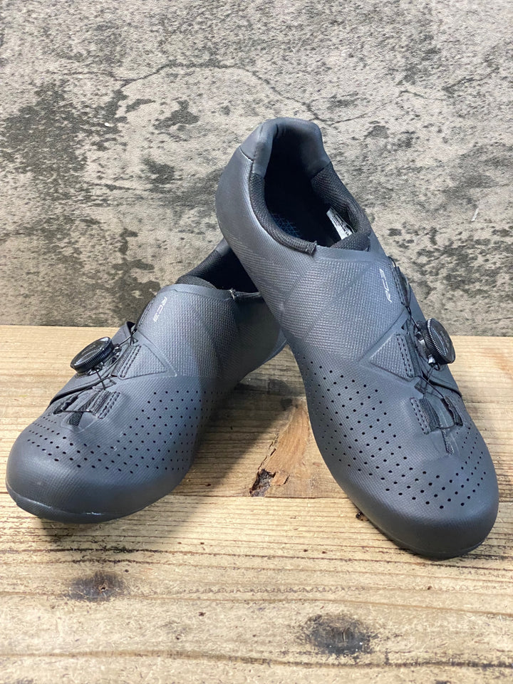 KB396 シマノ SHIMANO SHRC300MRC3 L01 S ビンディングシューズ EU42 黒