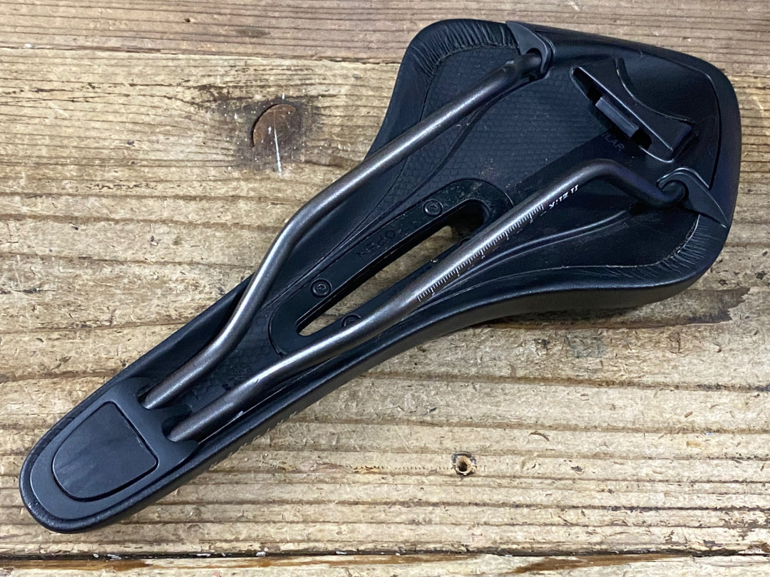 KN419 フィジーク fizik ARIONE R3 サドル 黒 kiumレール