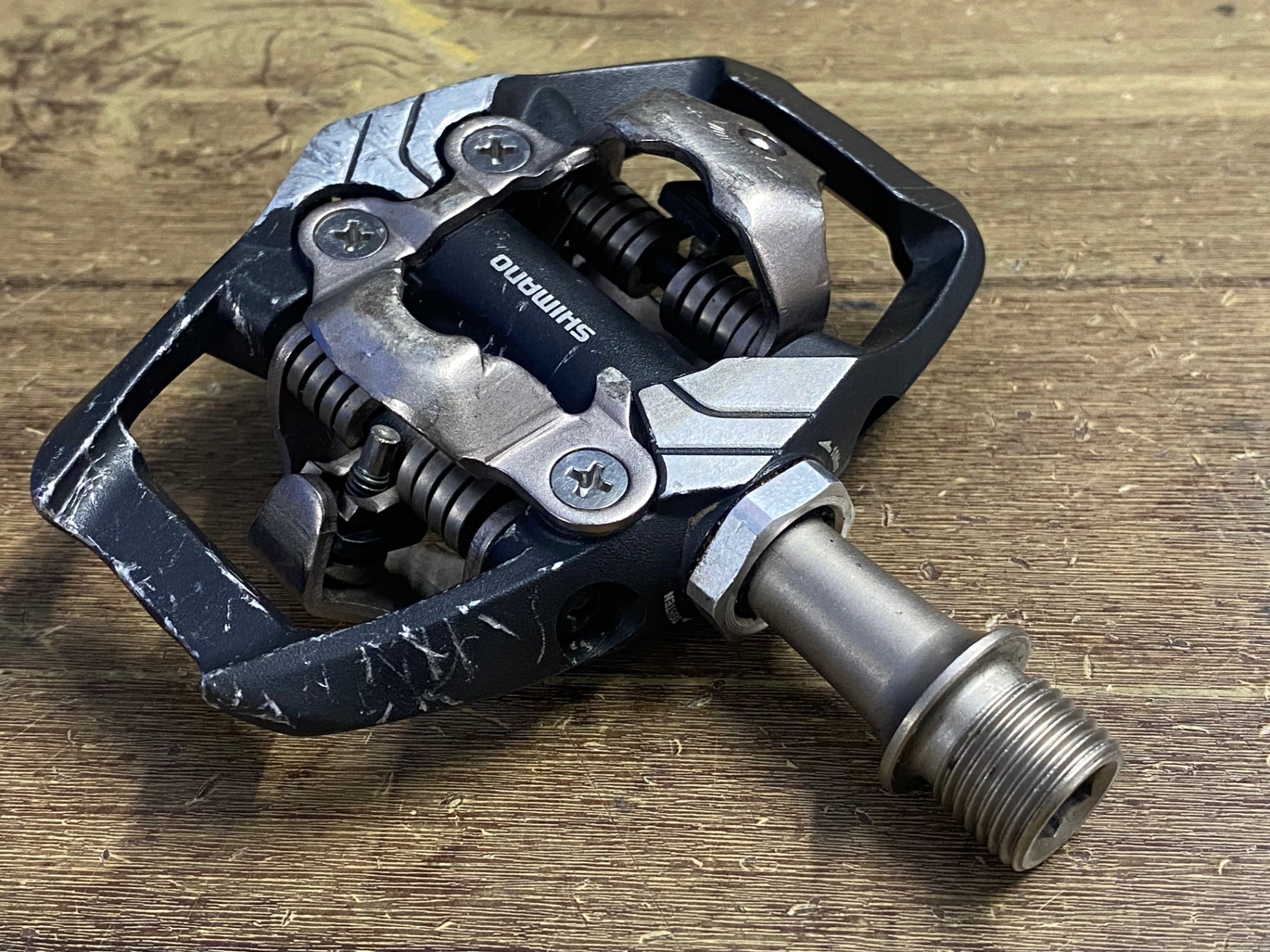 KE913 シマノ SHIMANO デオーレ DEORE XT PD-M8020 ビンディングペダル