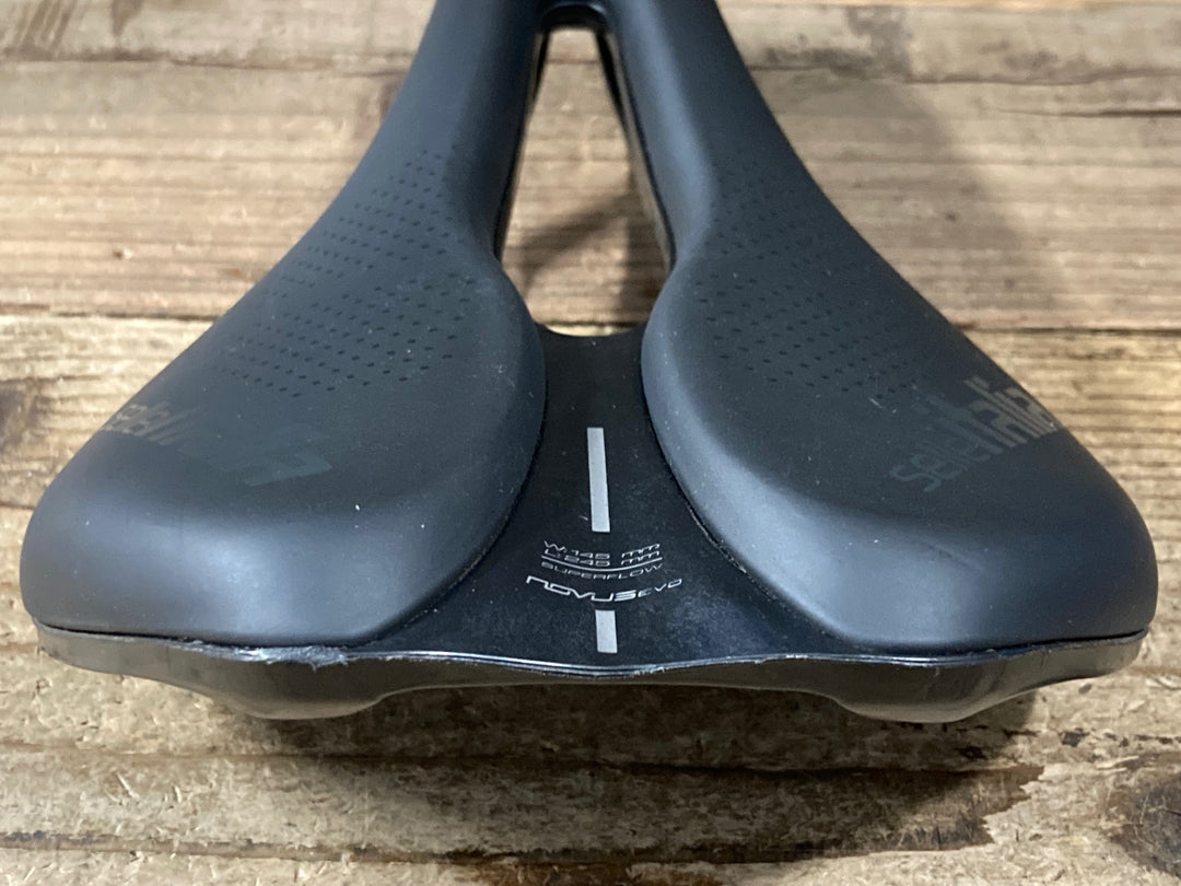 KM685 セライタリア selle italia NOVUS BOOST EVO GRAVEL TM SUPERFLOW 145mm MANGANESEレール