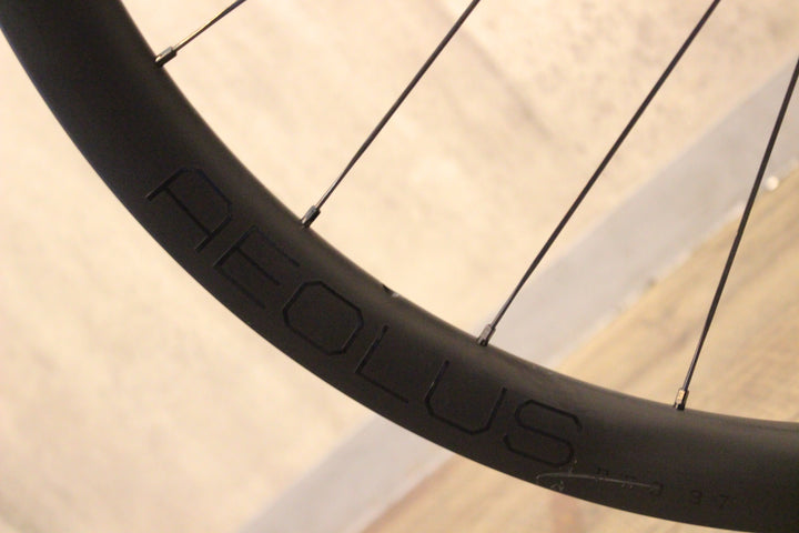 ボントレガー BONTRAGER アイオロス AEOLUS PRO 37 DISC カーボン チューブレスレディ ホイールセット シマノ 11/12S 21C【名古屋店】