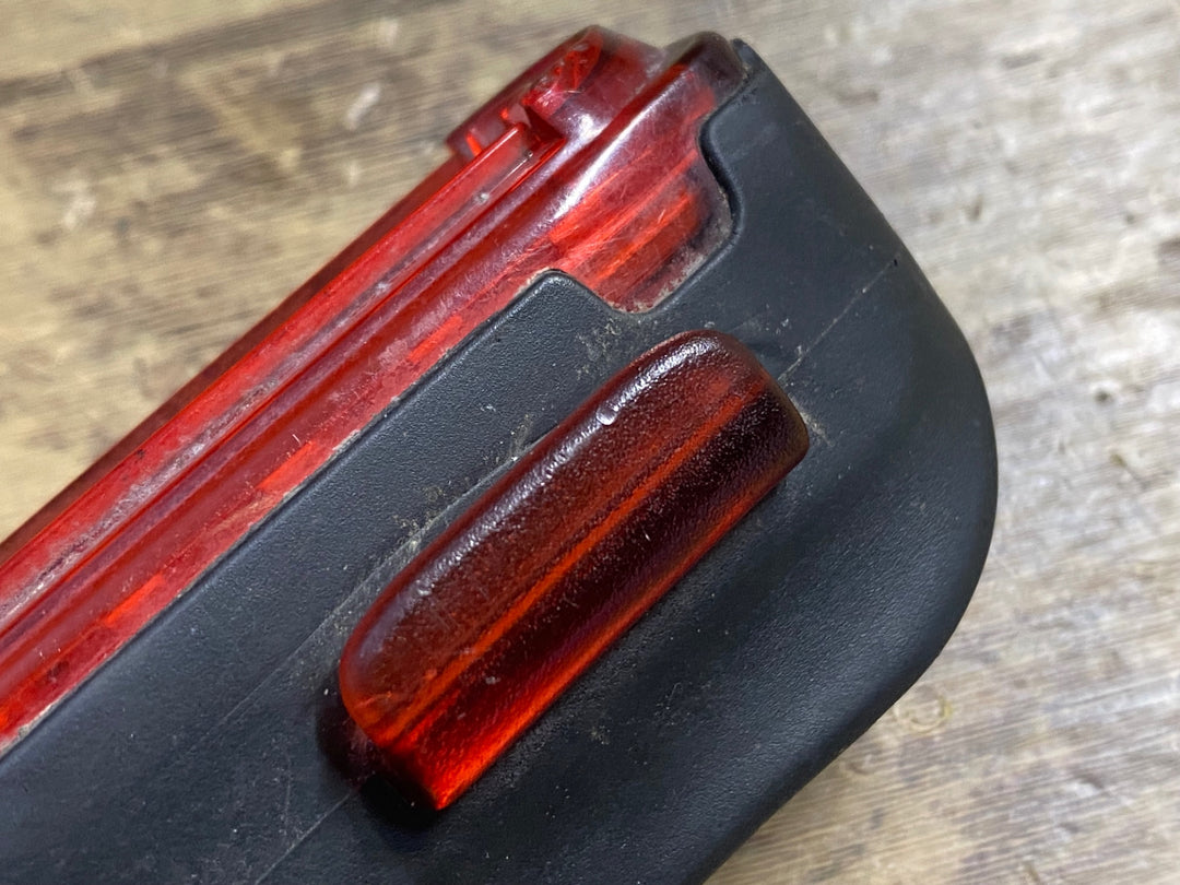 KR420 レザイン LEZYNE STRIP REAR150 テールライト 点灯確認済み