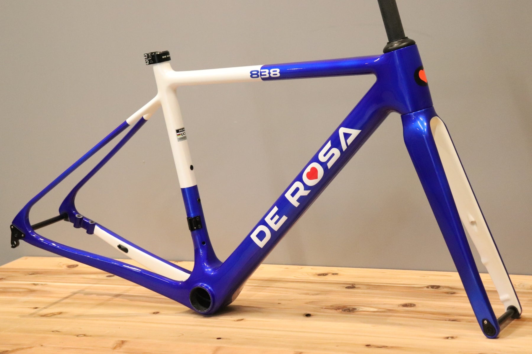 未使用 デローザ DE ROSA R838 DISK 2022モデル 46サイズ カーボン