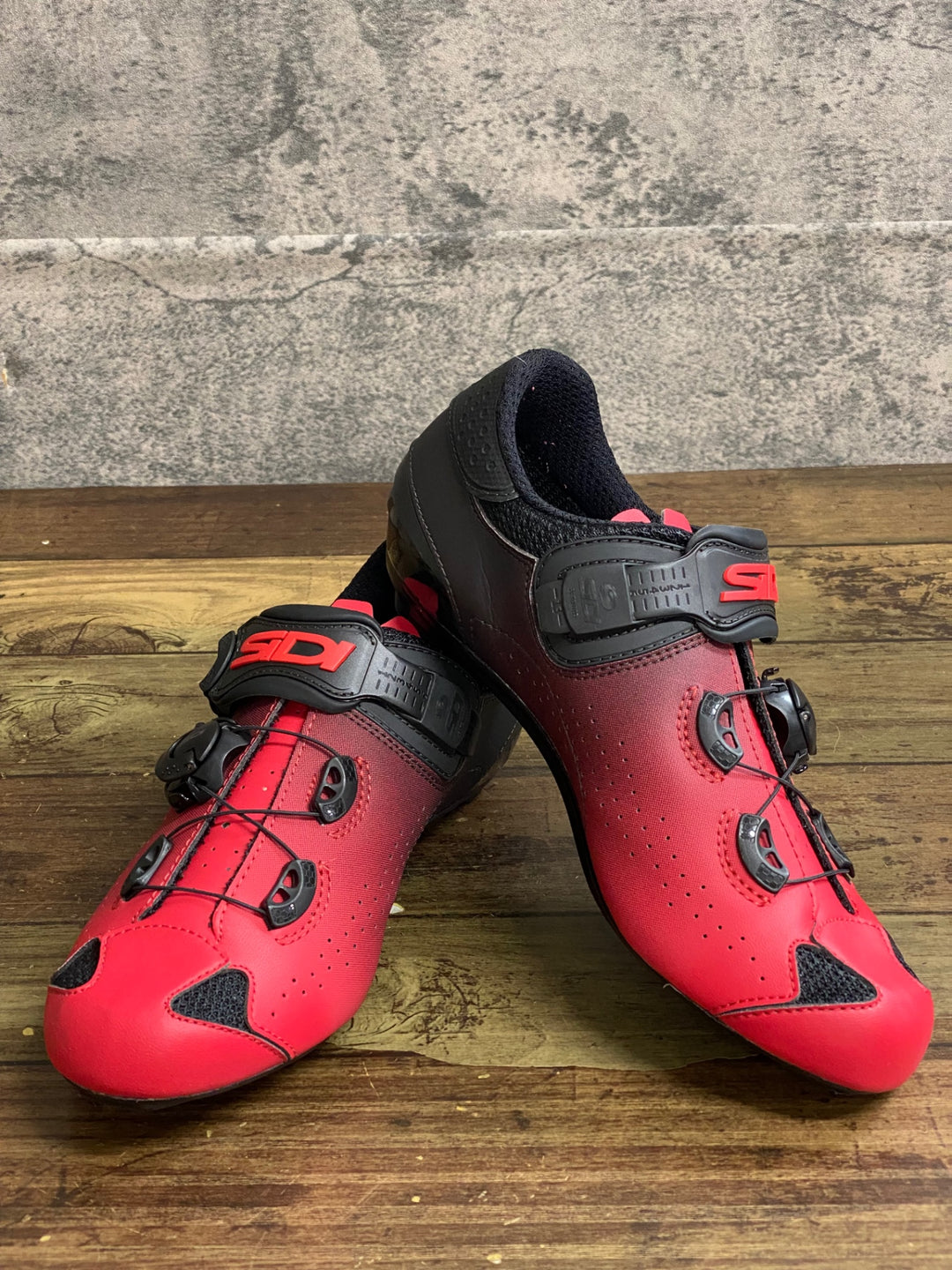 KL849 シディ SIDI GENIUS 10 ビンディングシューズ 赤 黒 3穴 EU38