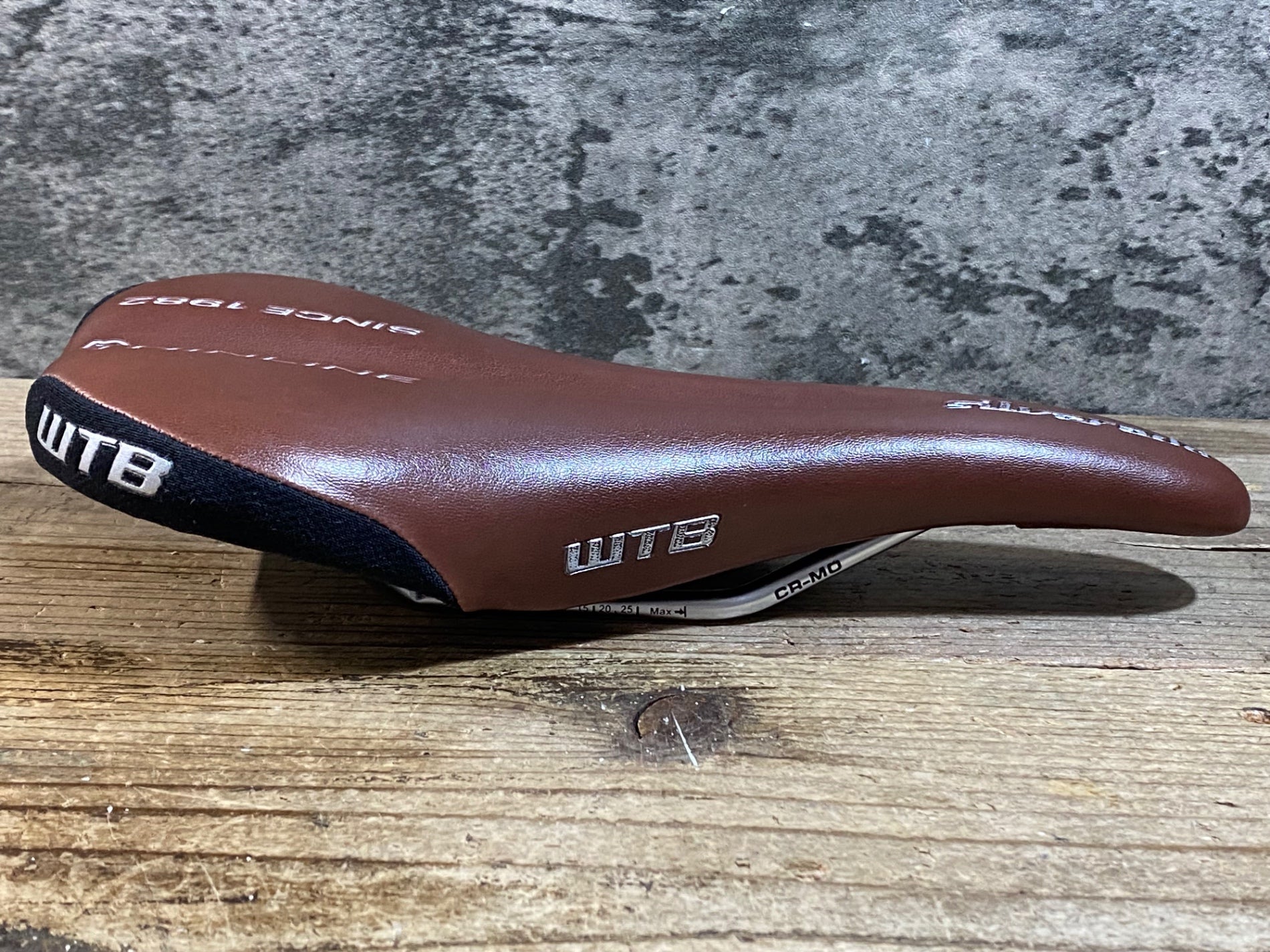 KE457 WTB SILVERADO サドル 茶 135mm CR-MOレール – BICI AMORE