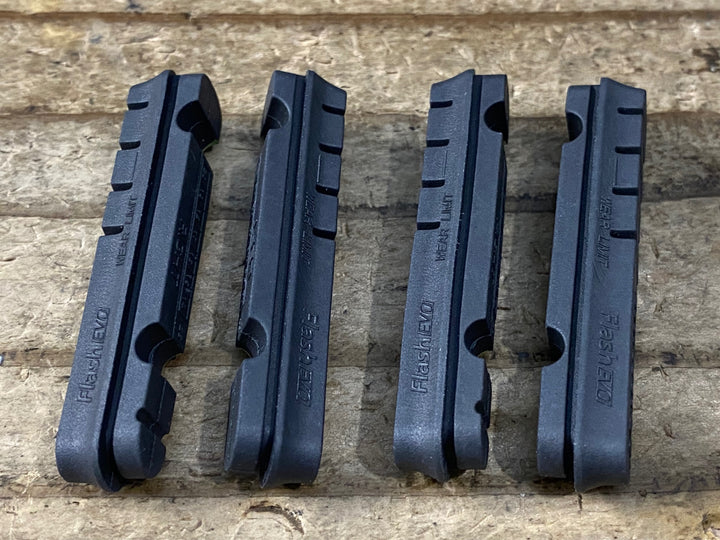 KI433 AX Lightness ブレーキパッド 4pcs シマノ用