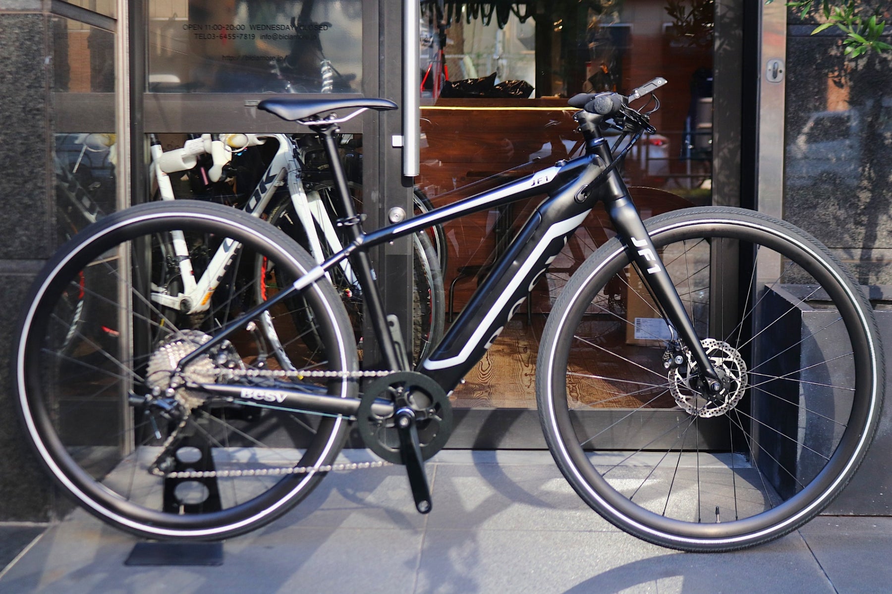 Besv jf1 xsサイズ　besv JF1-軽量なクロスバイクモデルのe-Bike | BESV JAPAN（ベスビー