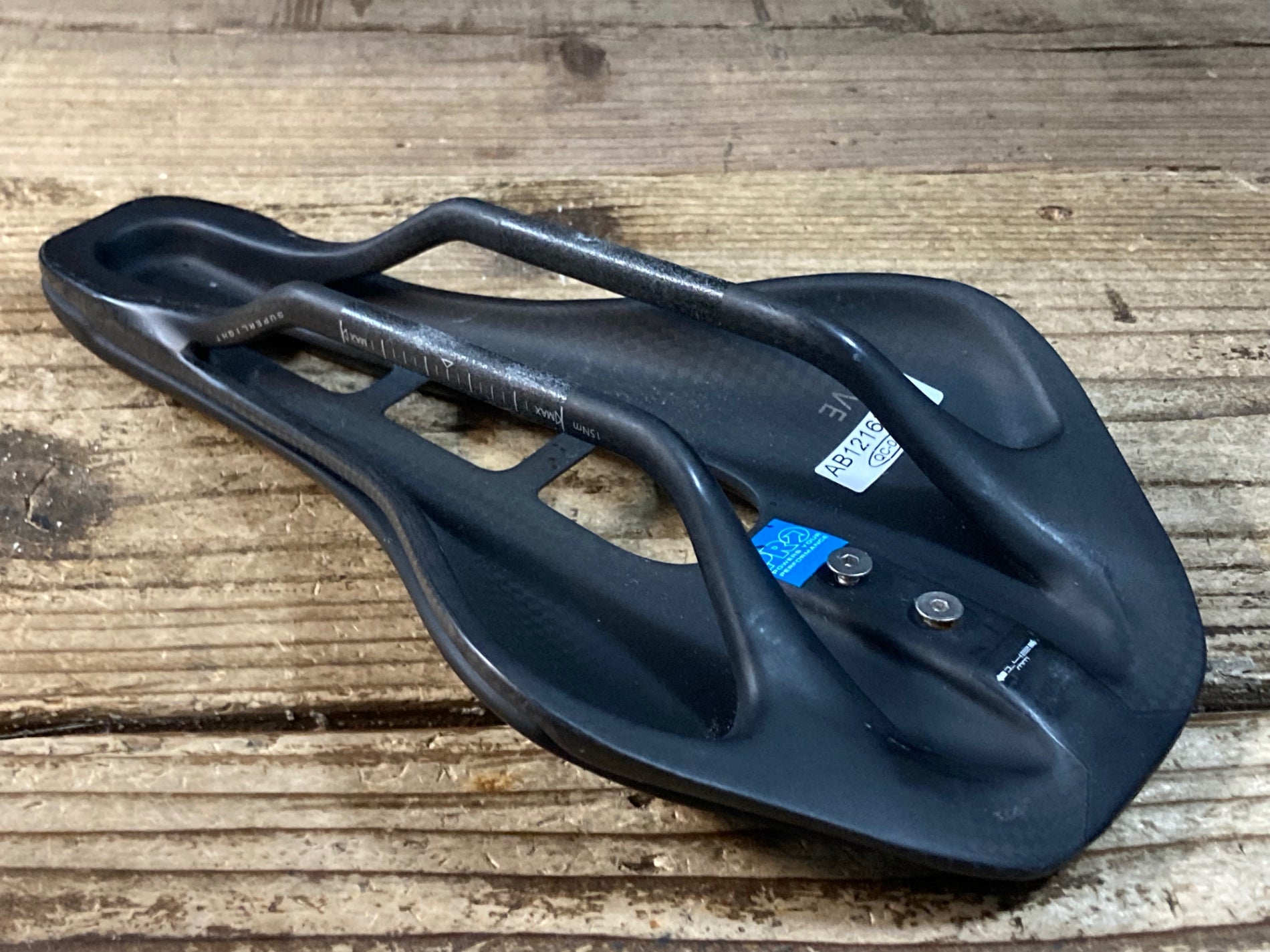 シマノ プロ SHIMANO PRO ステルススーパーライトサドル カーボン PRO
