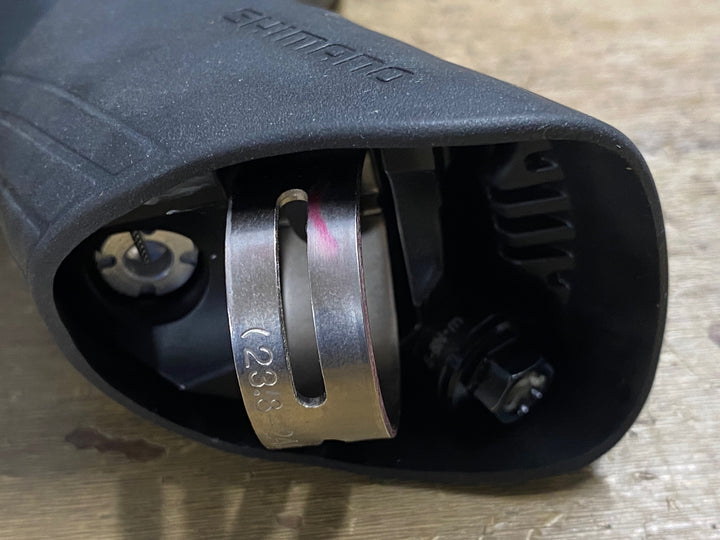 KO109 シマノ SHIMANO 105 ST-R7025 STIレバー 左のみ ※動作不良,ブリーディング部クラックのためジャンク